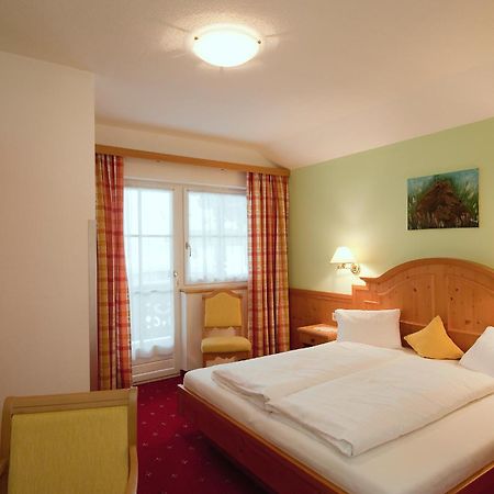 Hotel-Appartement Ferienhof แกร์ลอส ภายนอก รูปภาพ