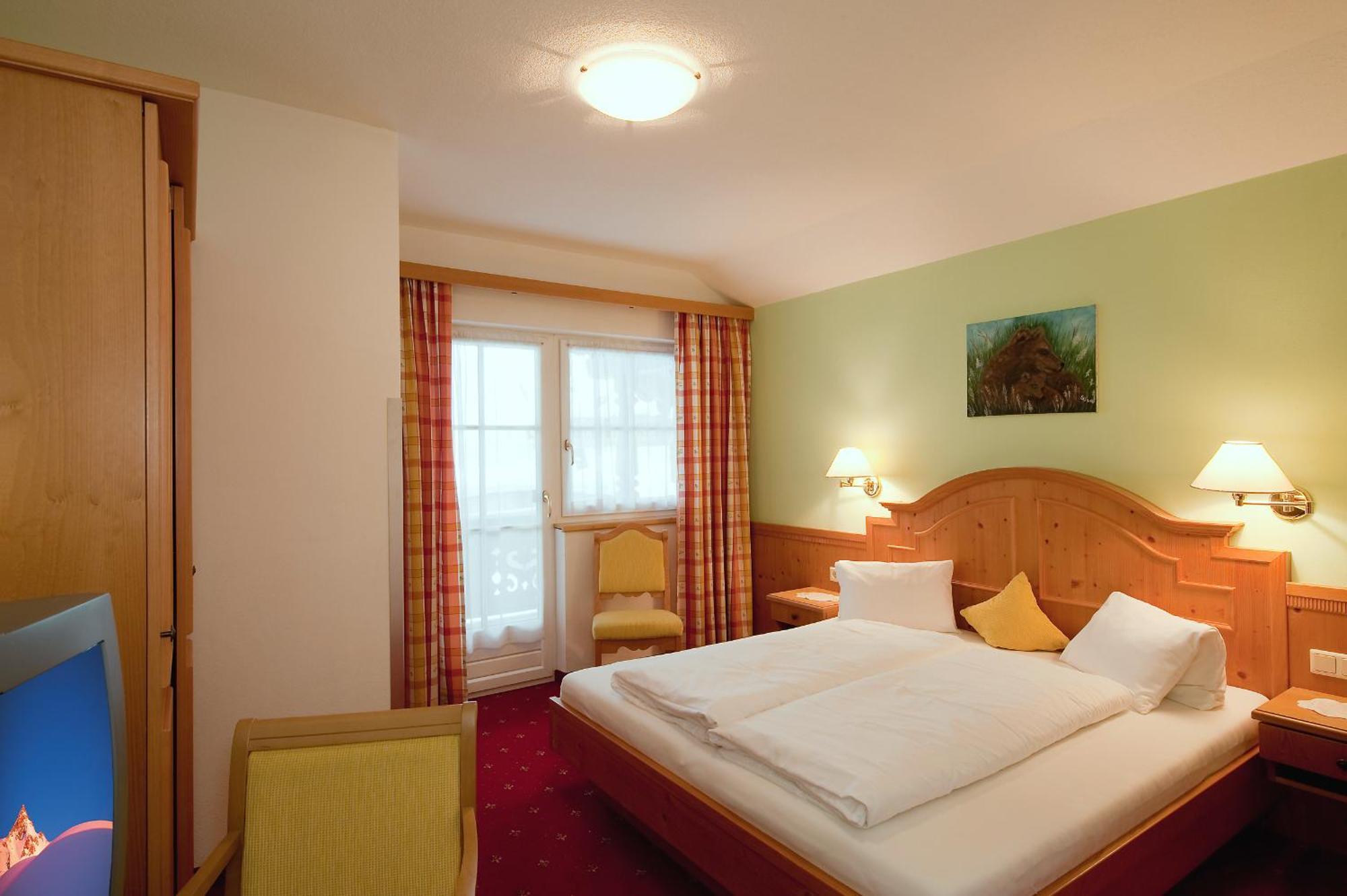 Hotel-Appartement Ferienhof แกร์ลอส ภายนอก รูปภาพ