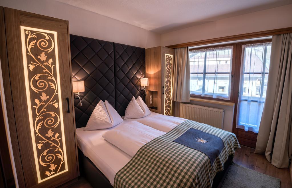 Hotel-Appartement Ferienhof แกร์ลอส ภายนอก รูปภาพ