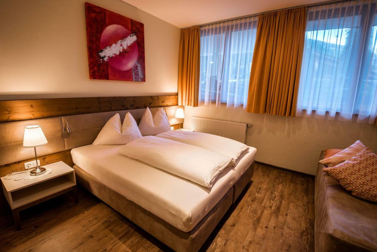 Hotel-Appartement Ferienhof แกร์ลอส ภายนอก รูปภาพ