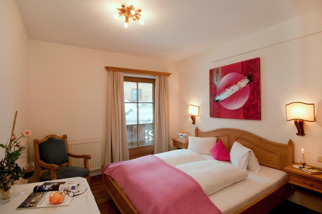 Hotel-Appartement Ferienhof แกร์ลอส ภายนอก รูปภาพ